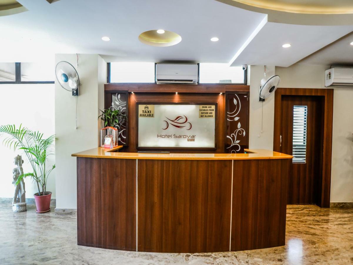 Capital O 35703 Hotel Sarovar Grand أُودايبور المظهر الخارجي الصورة